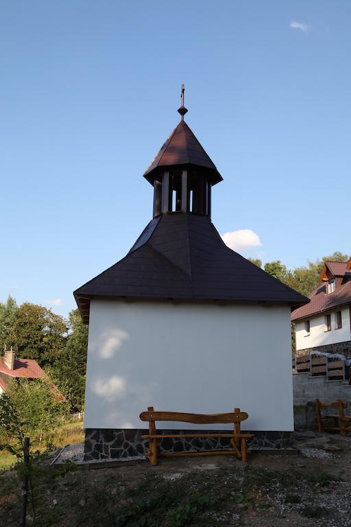 Koenig-In Hotel Hojsova Straz Exterior photo